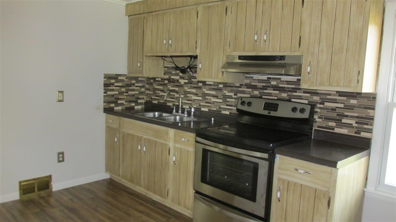 700 E Porter St, Winslow, IN 47598 photo 5