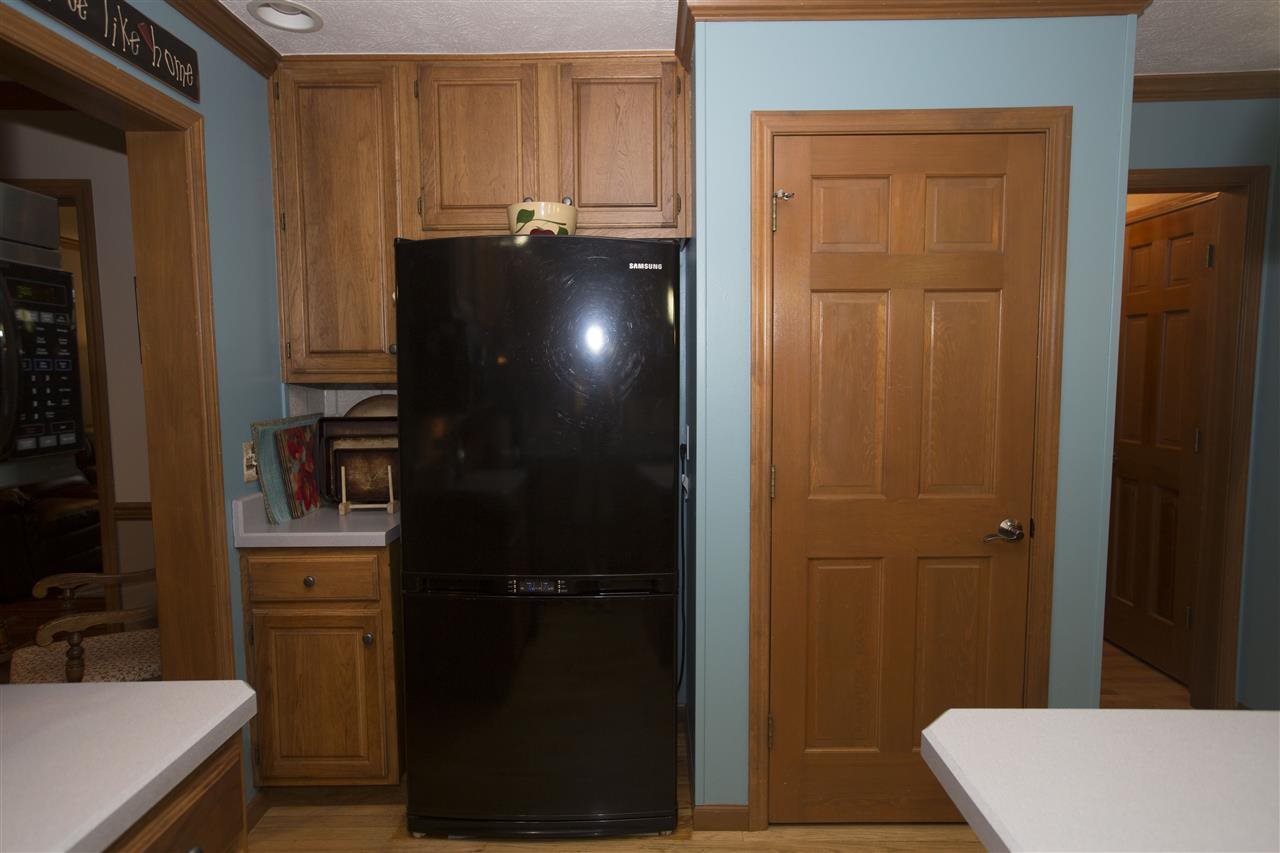 12229 Covered Wagon Ct, Granger, IN 46530 photo 6