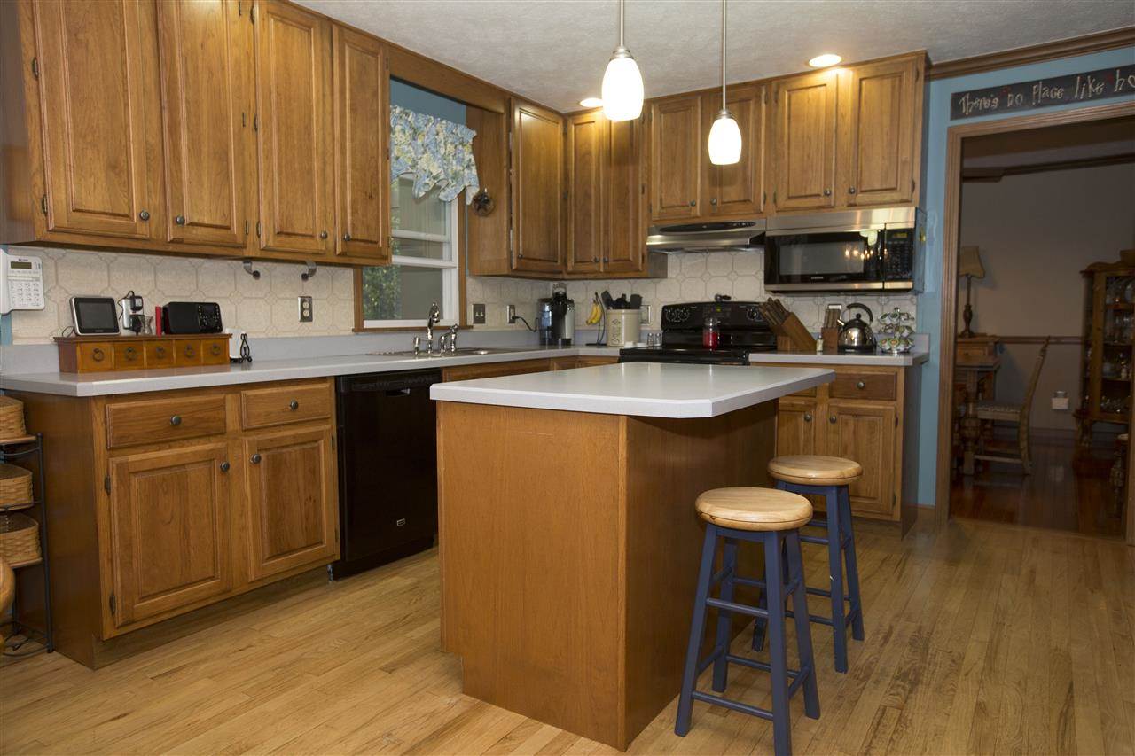 12229 Covered Wagon Ct, Granger, IN 46530 photo 5