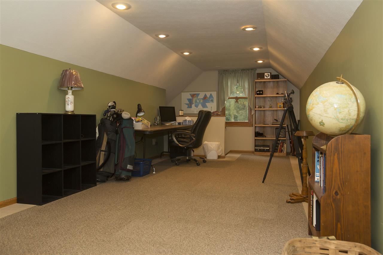 12229 Covered Wagon Ct, Granger, IN 46530 photo 26