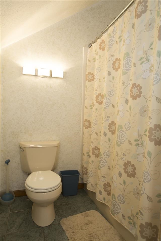 12229 Covered Wagon Ct, Granger, IN 46530 photo 19