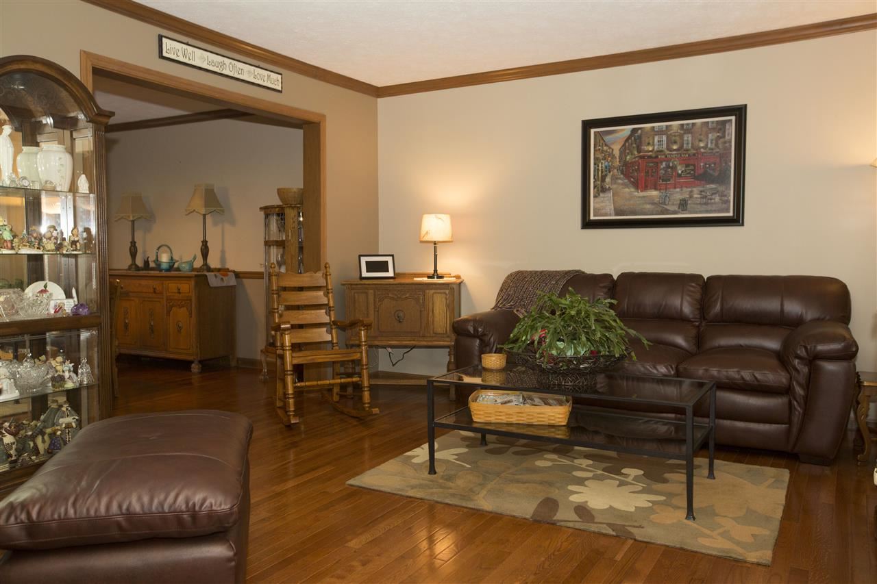 12229 Covered Wagon Ct, Granger, IN 46530 photo 3