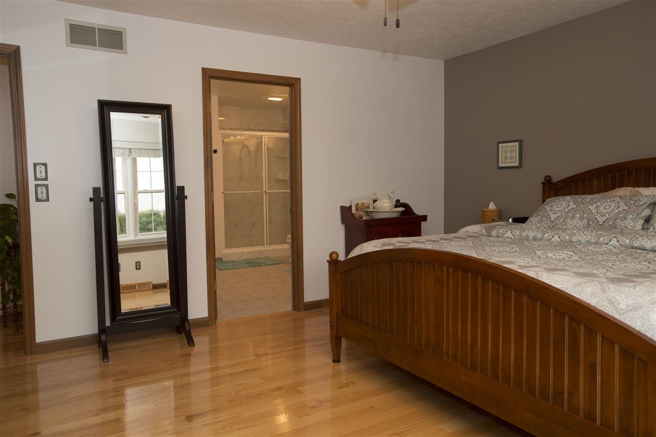 12229 Covered Wagon Ct, Granger, IN 46530 photo 16