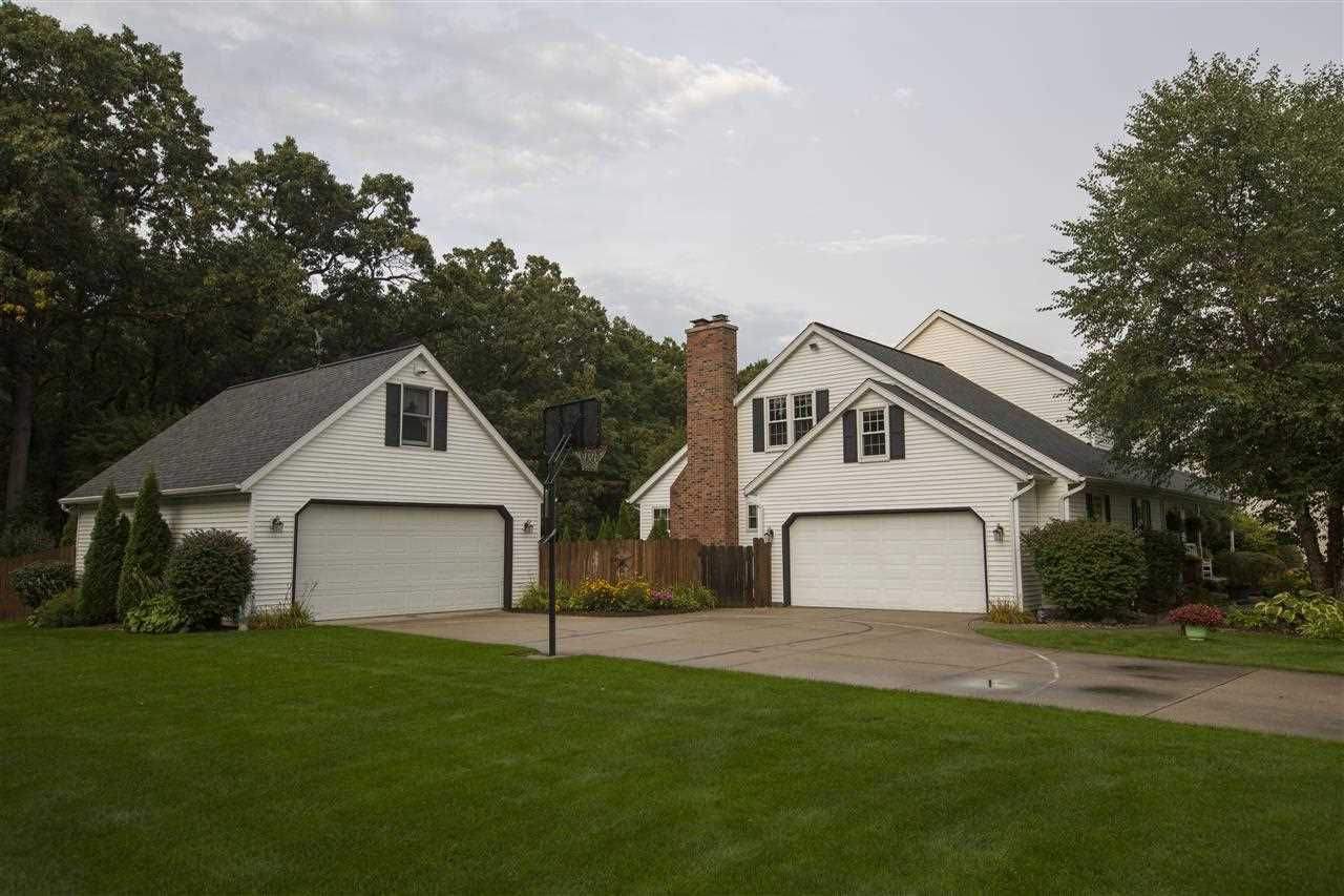 12229 Covered Wagon Ct, Granger, IN 46530 photo 25