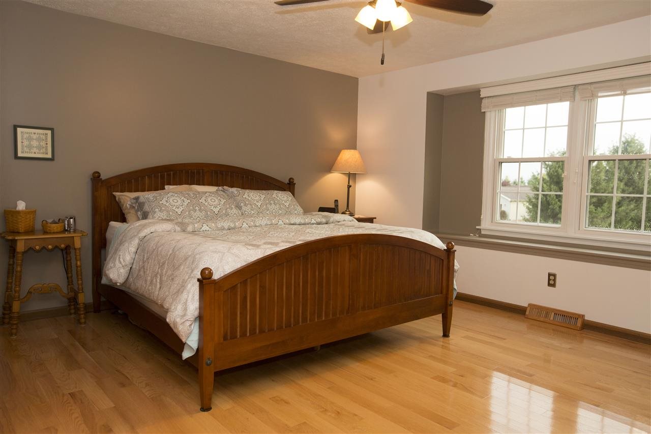 12229 Covered Wagon Ct, Granger, IN 46530 photo 14