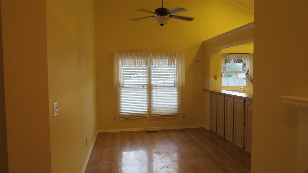 26 Park Ct, Pendleton, IN 46064 photo 6