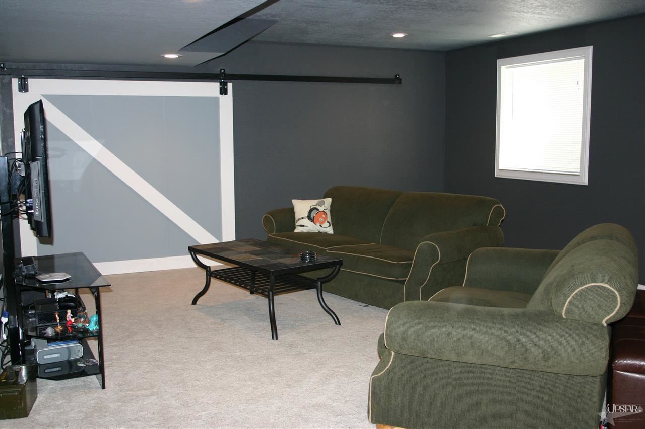 111 Kemar St, Wakarusa, IN 46573 photo 10
