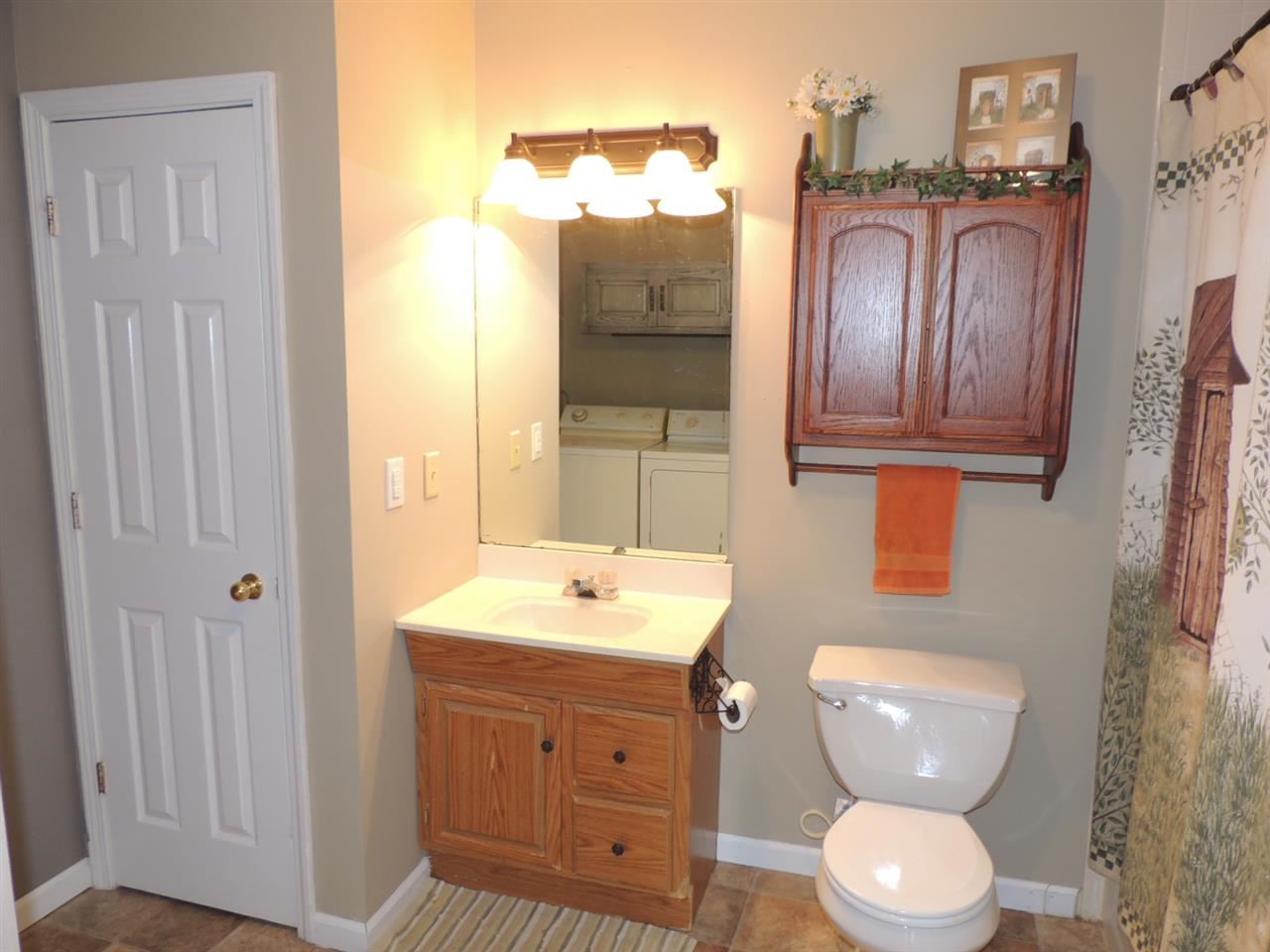 408 N Center St, Flora, IN 46929 photo 11