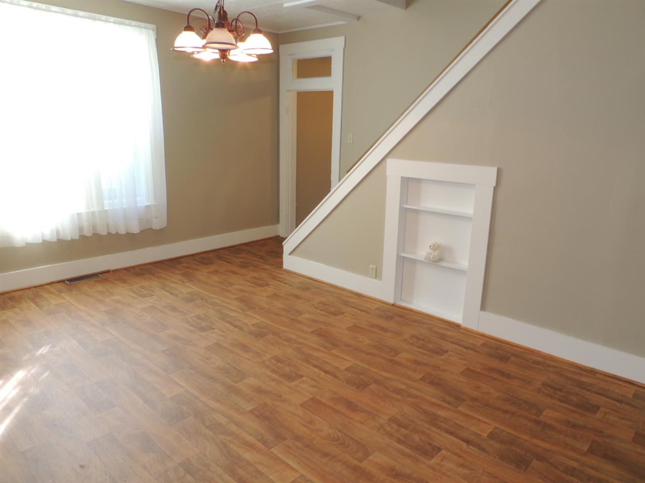 408 N Center St, Flora, IN 46929 photo 5