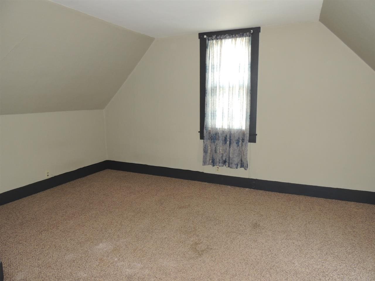 408 N Center St, Flora, IN 46929 photo 14
