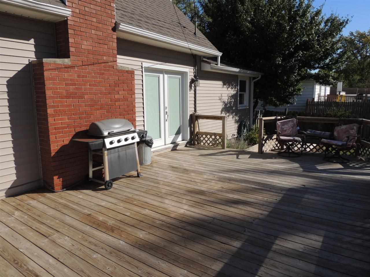 408 N Center St, Flora, IN 46929 photo 16