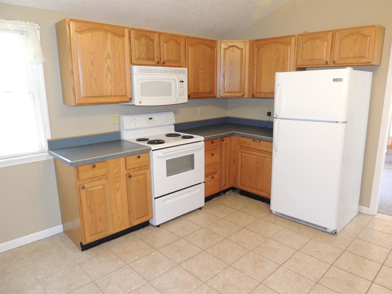 408 N Center St, Flora, IN 46929 photo 6