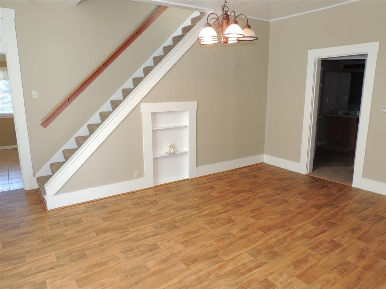 408 N Center St, Flora, IN 46929 photo 3