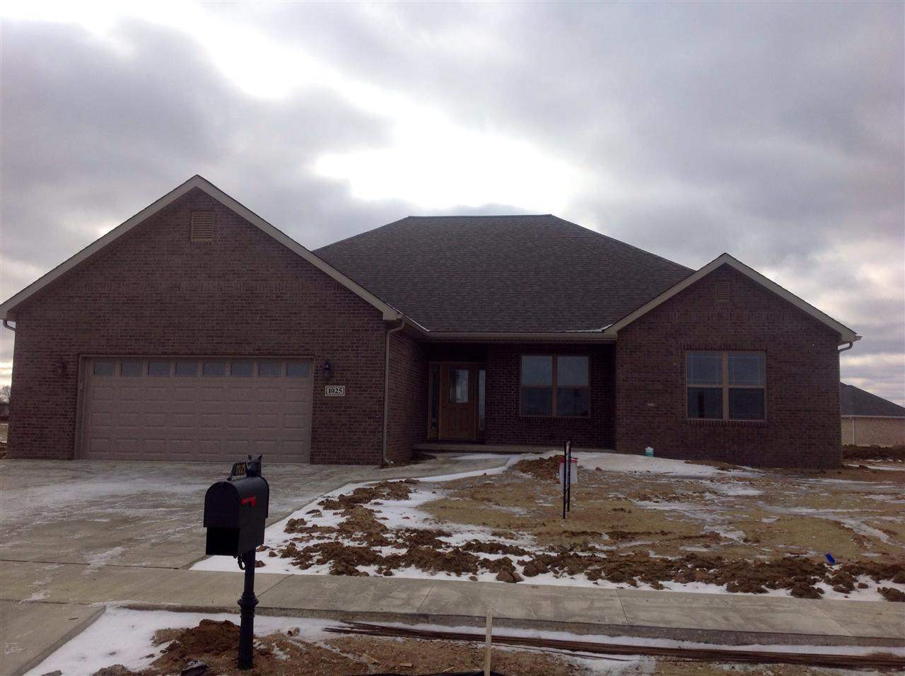 1025 Bluegrass Trl, Kokomo, IN 46901 photo 3