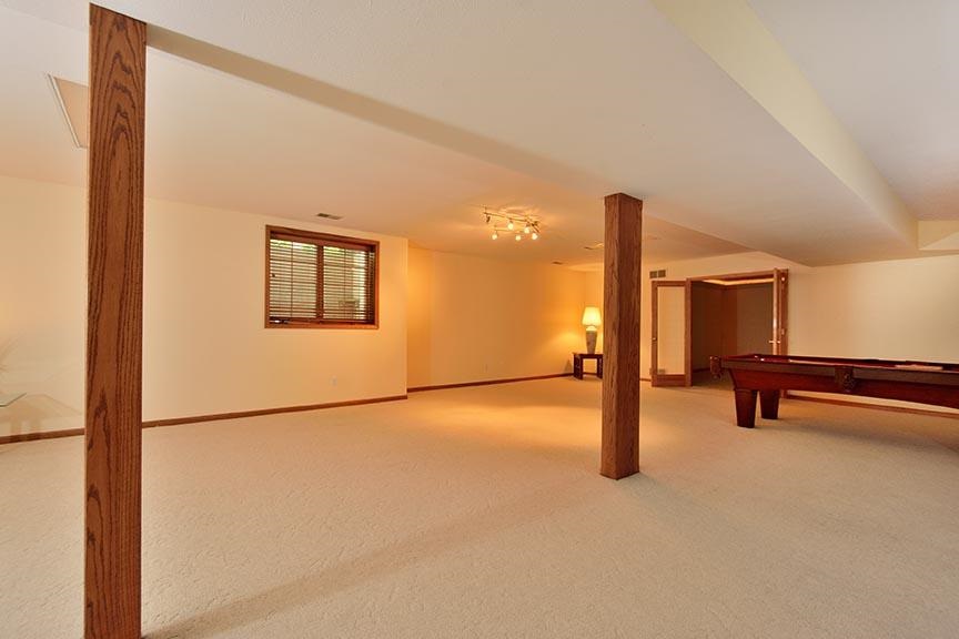 1605 Amberwood Dr, Goshen, IN 46526 photo 20