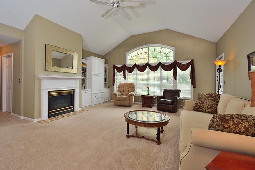 1605 Amberwood Dr, Goshen, IN 46526 photo 3