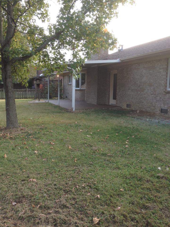 7001 Southport Dr, Evansville, IN 47710 photo 4