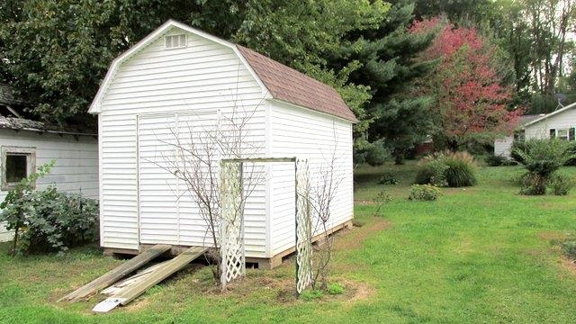107 W Branch St, Petersburg, IN 47567 photo 16