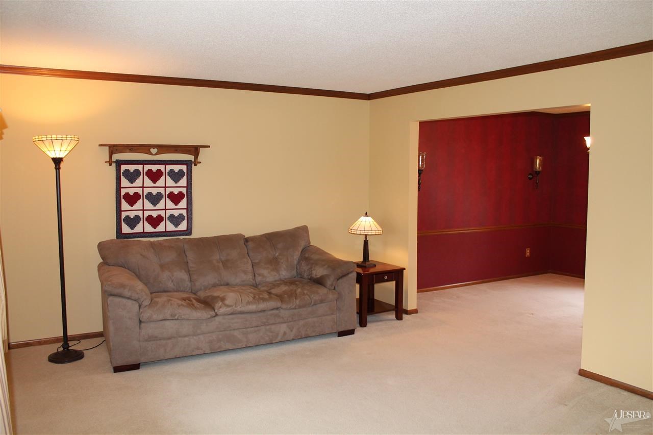 3825 Northcove Dr, New Haven, IN 46774 photo 14