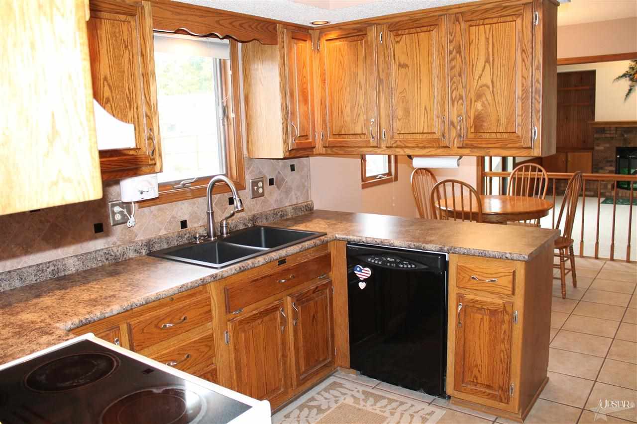 3825 Northcove Dr, New Haven, IN 46774 photo 11