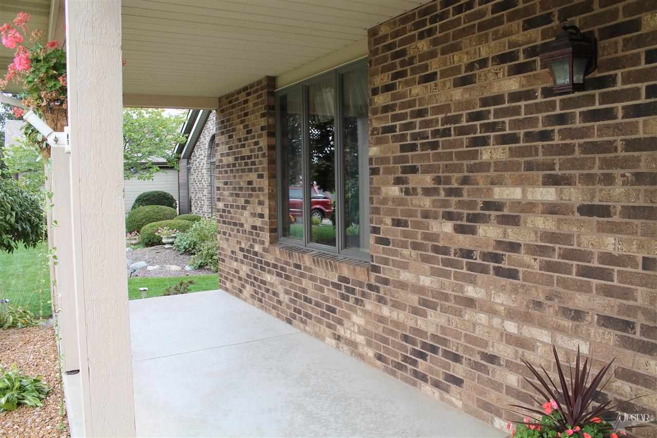 3825 Northcove Dr, New Haven, IN 46774 photo 6