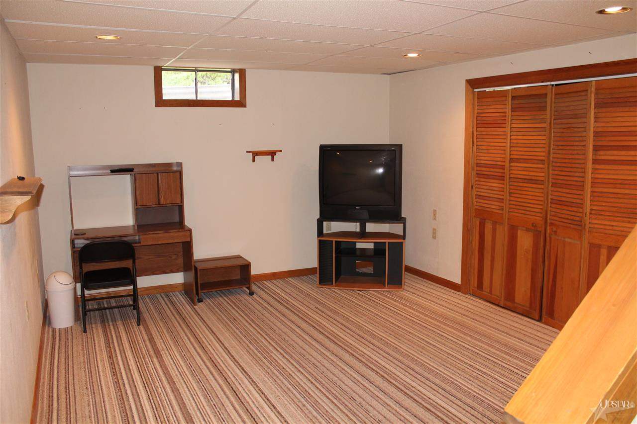 3825 Northcove Dr, New Haven, IN 46774 photo 23