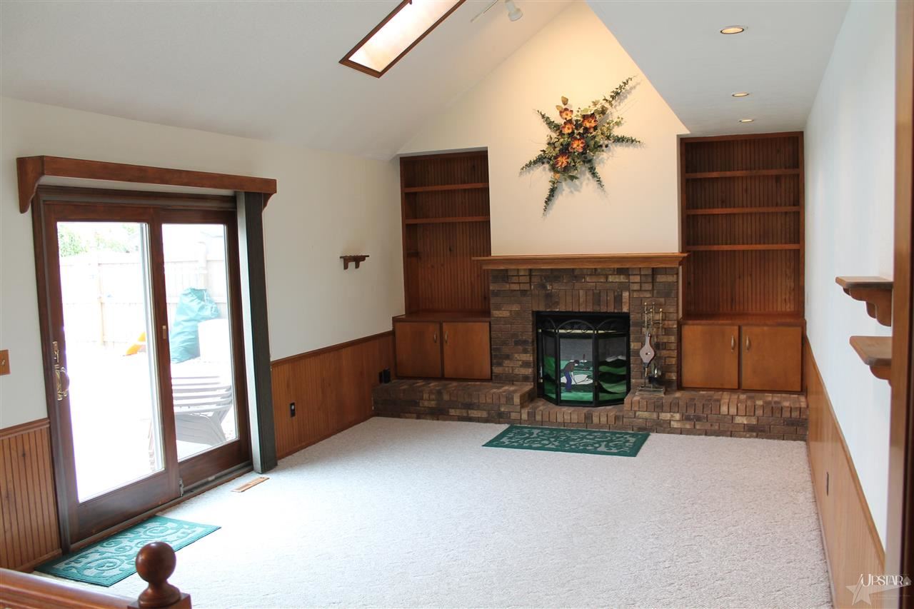 3825 Northcove Dr, New Haven, IN 46774 photo 7