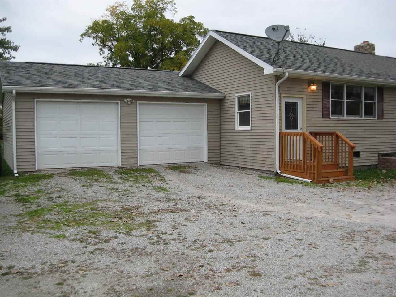 1685 N 350 E, Angola, IN 46703 photo 4