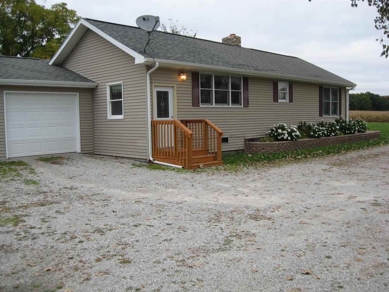 1685 N 350 E, Angola, IN 46703 photo 5