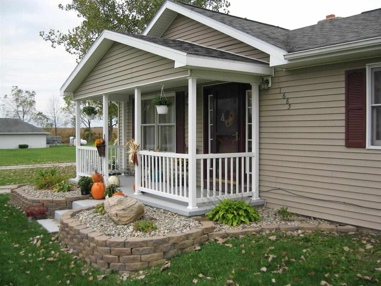 1685 N 350 E, Angola, IN 46703 photo 2