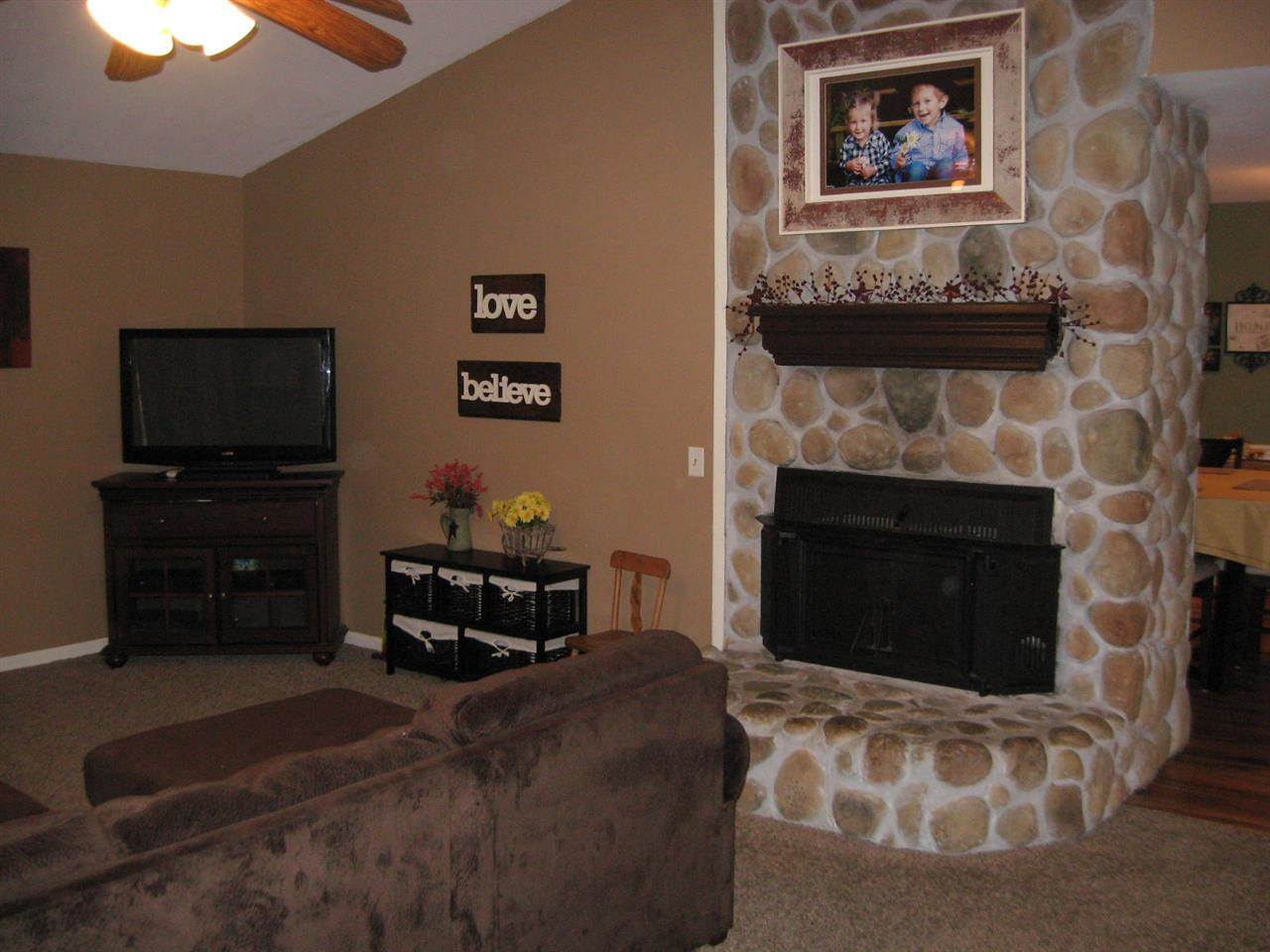 1685 N 350 E, Angola, IN 46703 photo 7