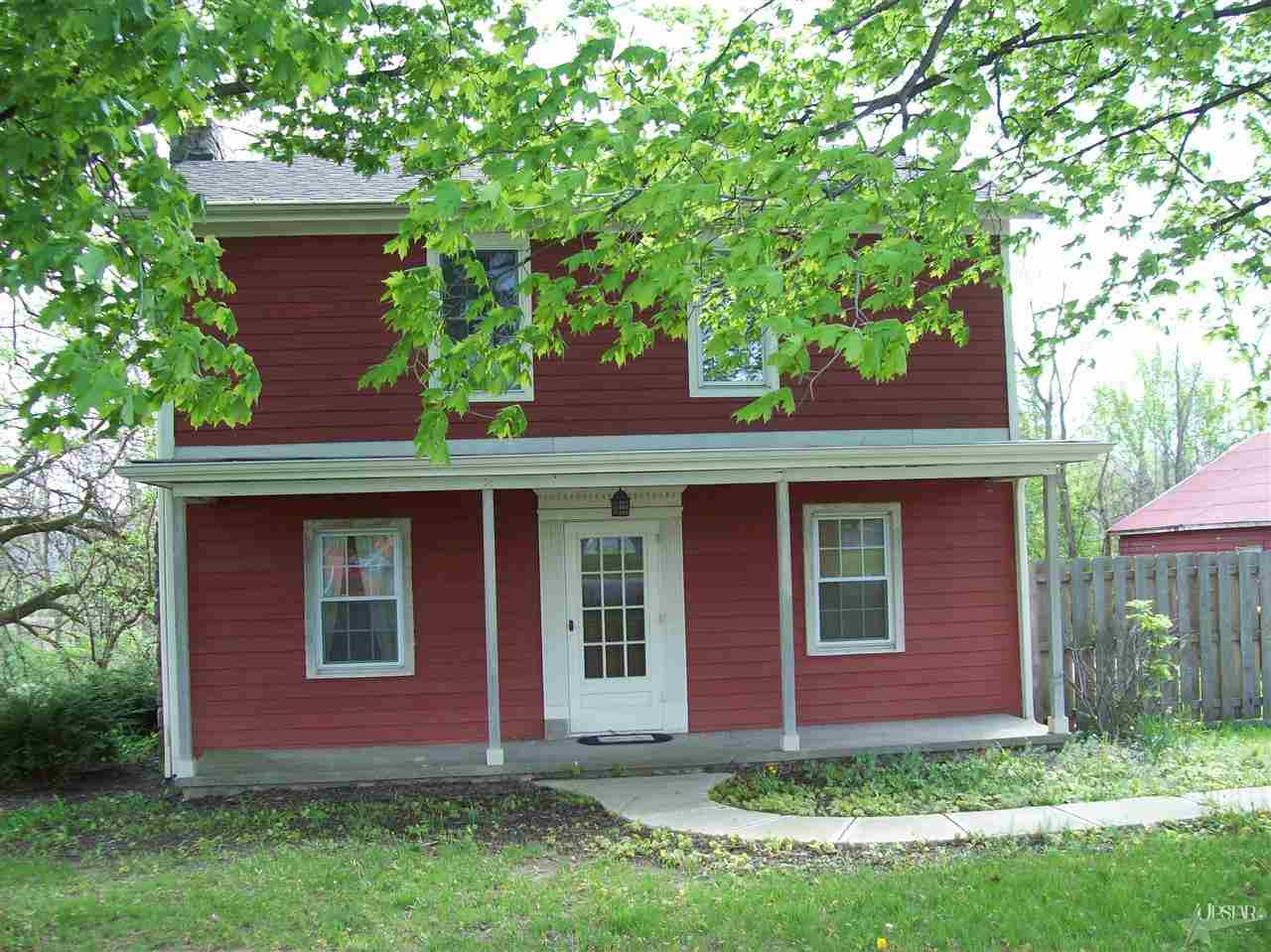 8670 Auburn Rd, Fort Wayne, IN 46825 photo 1