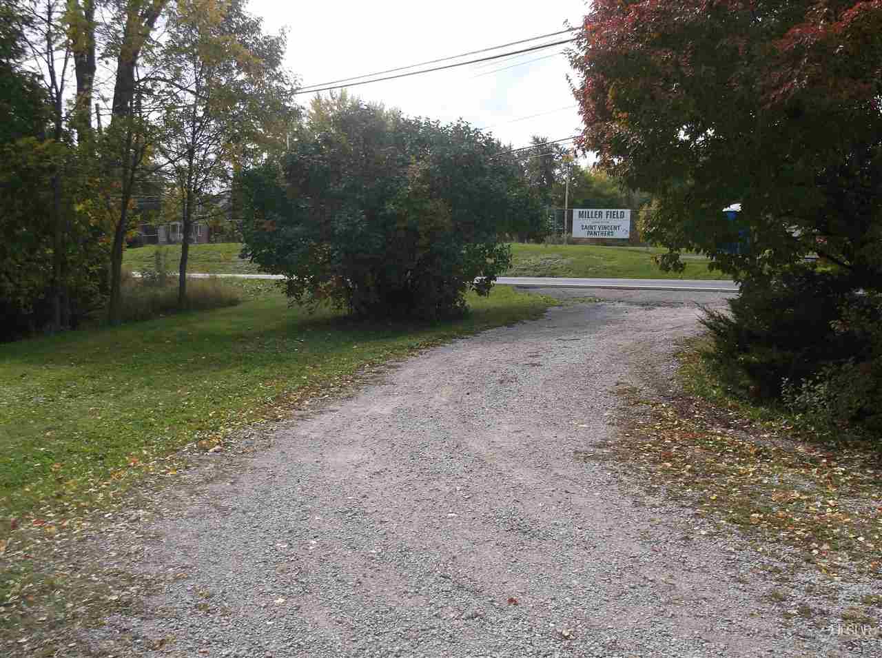 8670 Auburn Rd, Fort Wayne, IN 46825 photo 5