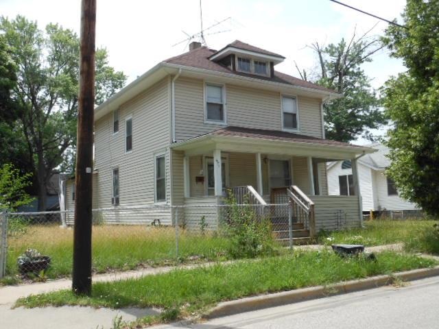 621 W Crawford St, Elkhart, IN 46514 photo 2