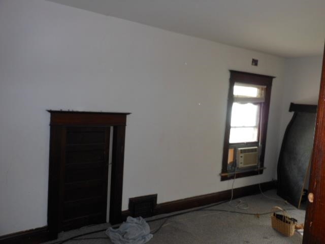 621 W Crawford St, Elkhart, IN 46514 photo 12
