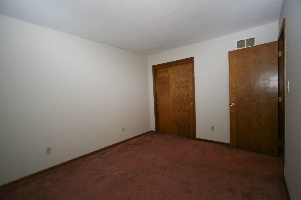 22191 Woodside Dr, Bristol, IN 46507 photo 12