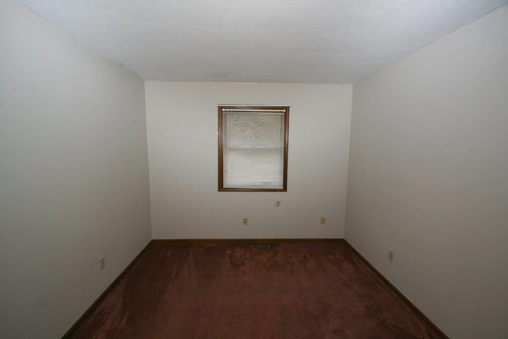 22191 Woodside Dr, Bristol, IN 46507 photo 13