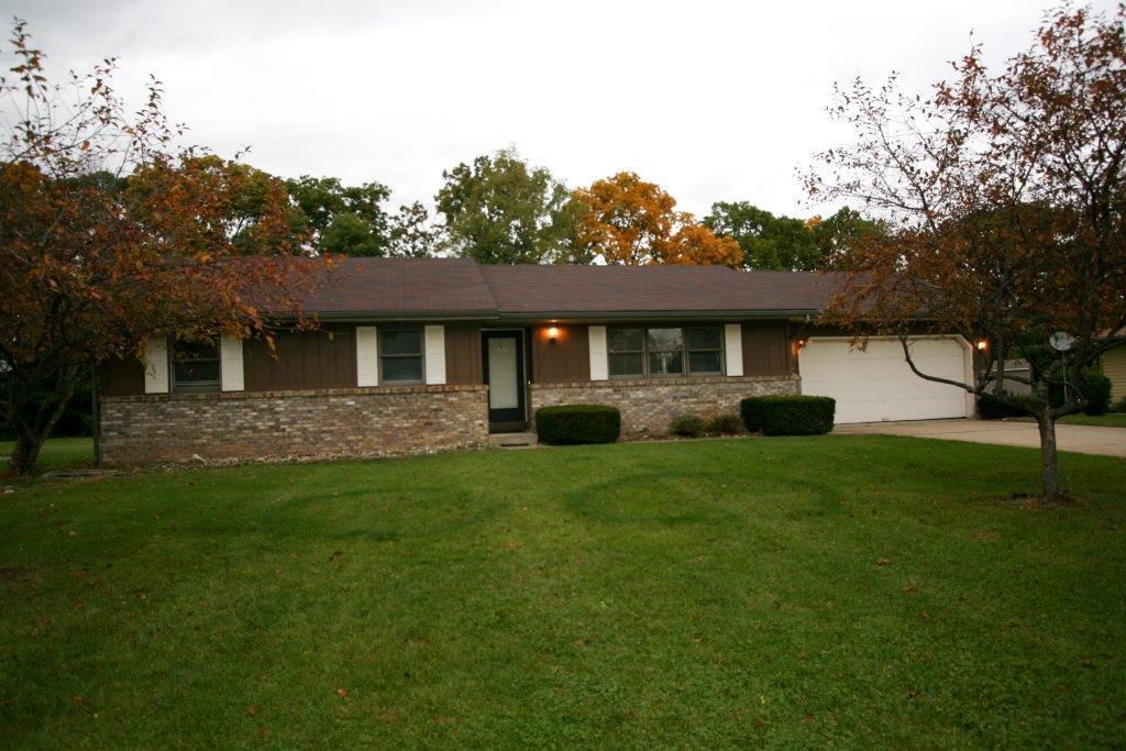 22191 Woodside Dr, Bristol, IN 46507 photo 1