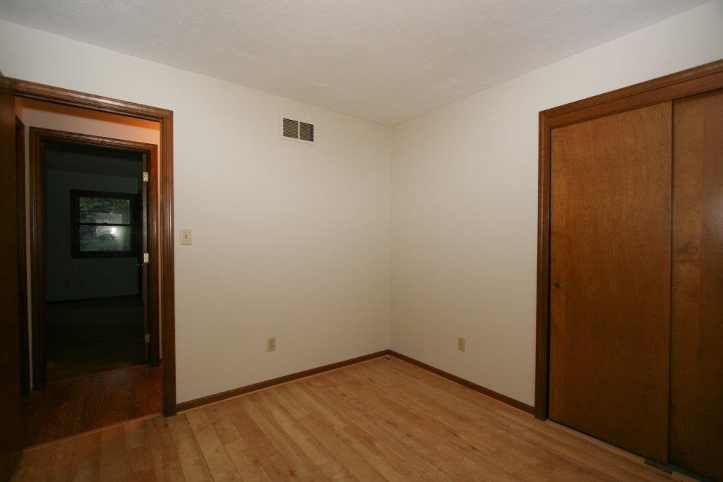 22191 Woodside Dr, Bristol, IN 46507 photo 14