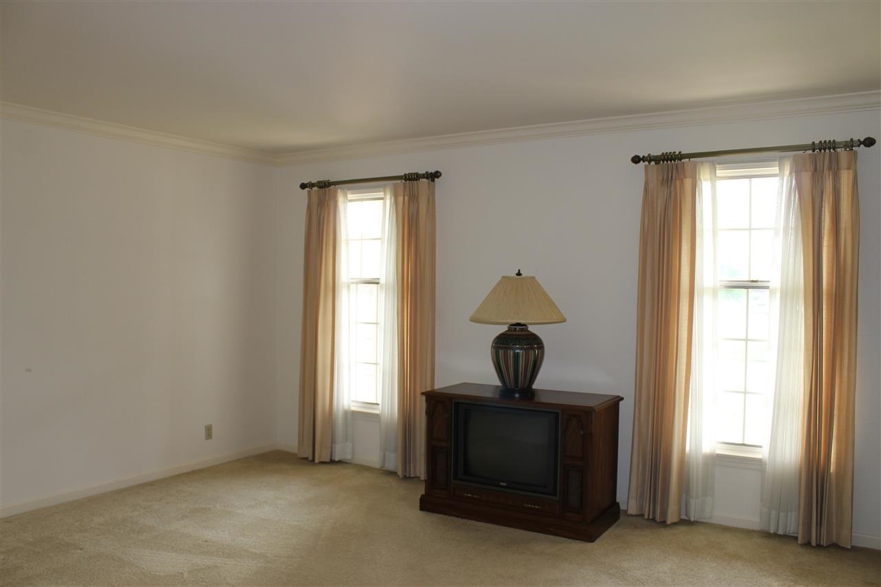 8111 Wilton Way, Evansville, IN 47725 photo 4