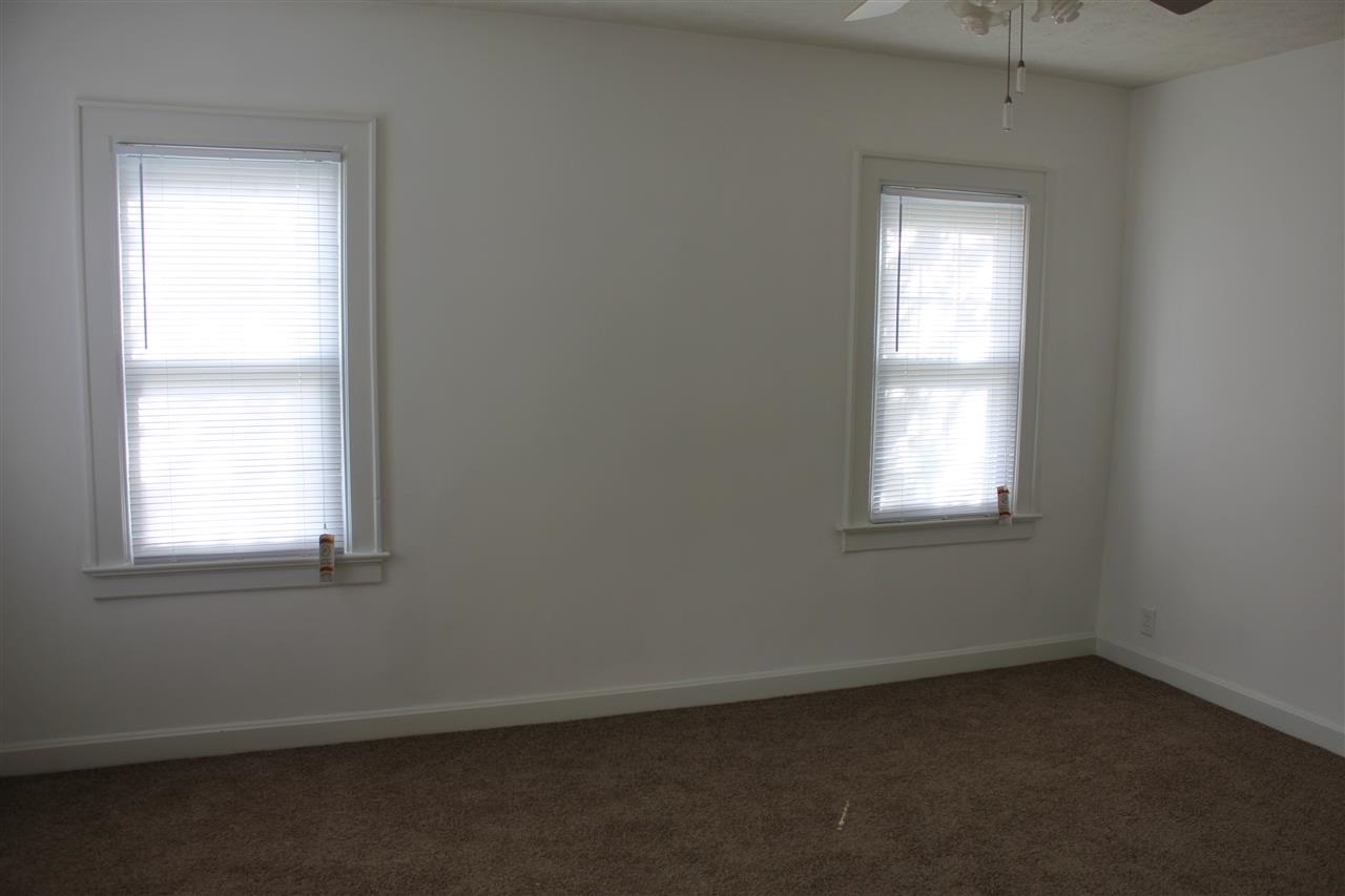 1718 N Weinbach Ave, Evansville, IN 47711 photo 8