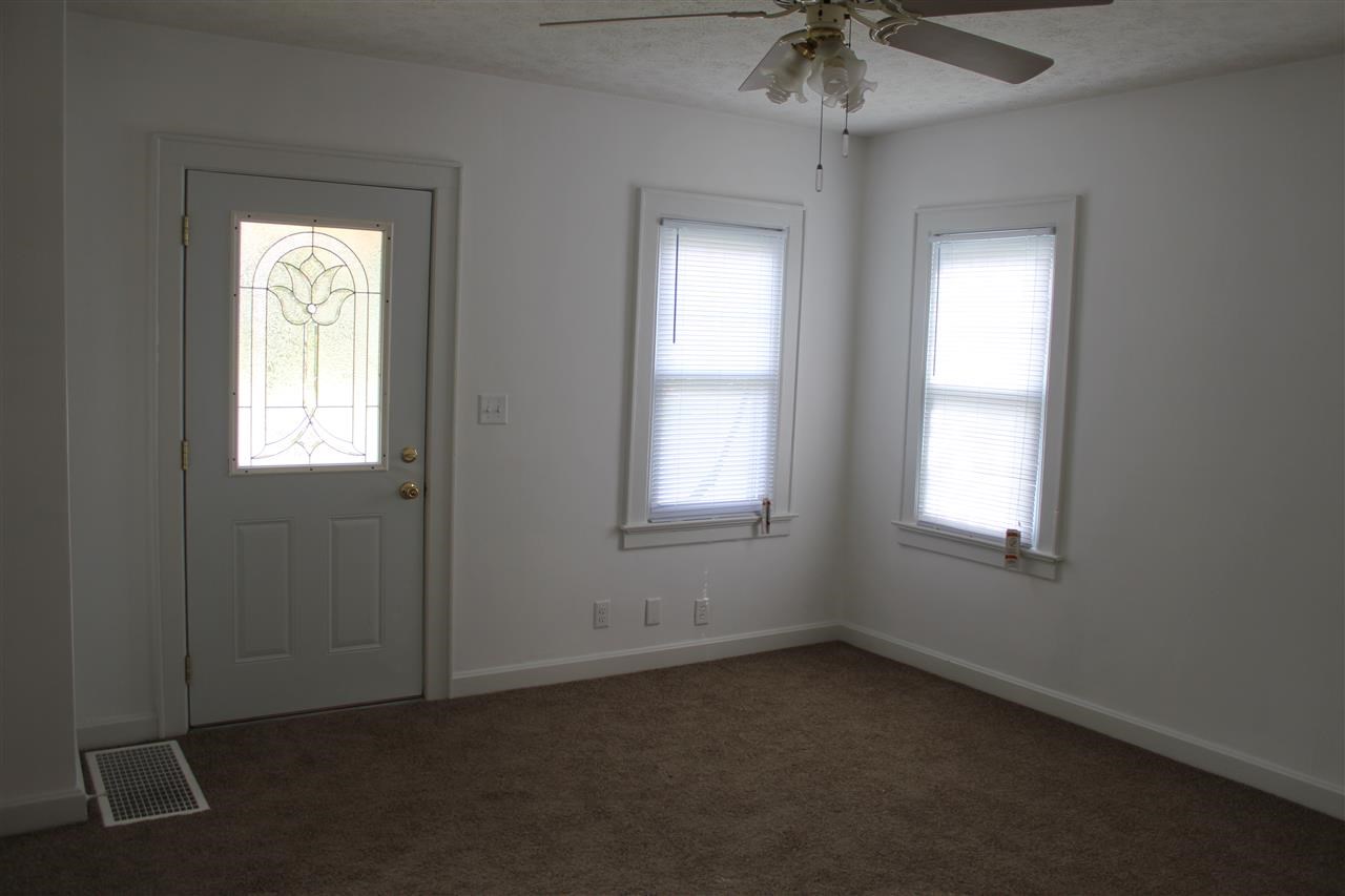 1718 N Weinbach Ave, Evansville, IN 47711 photo 9