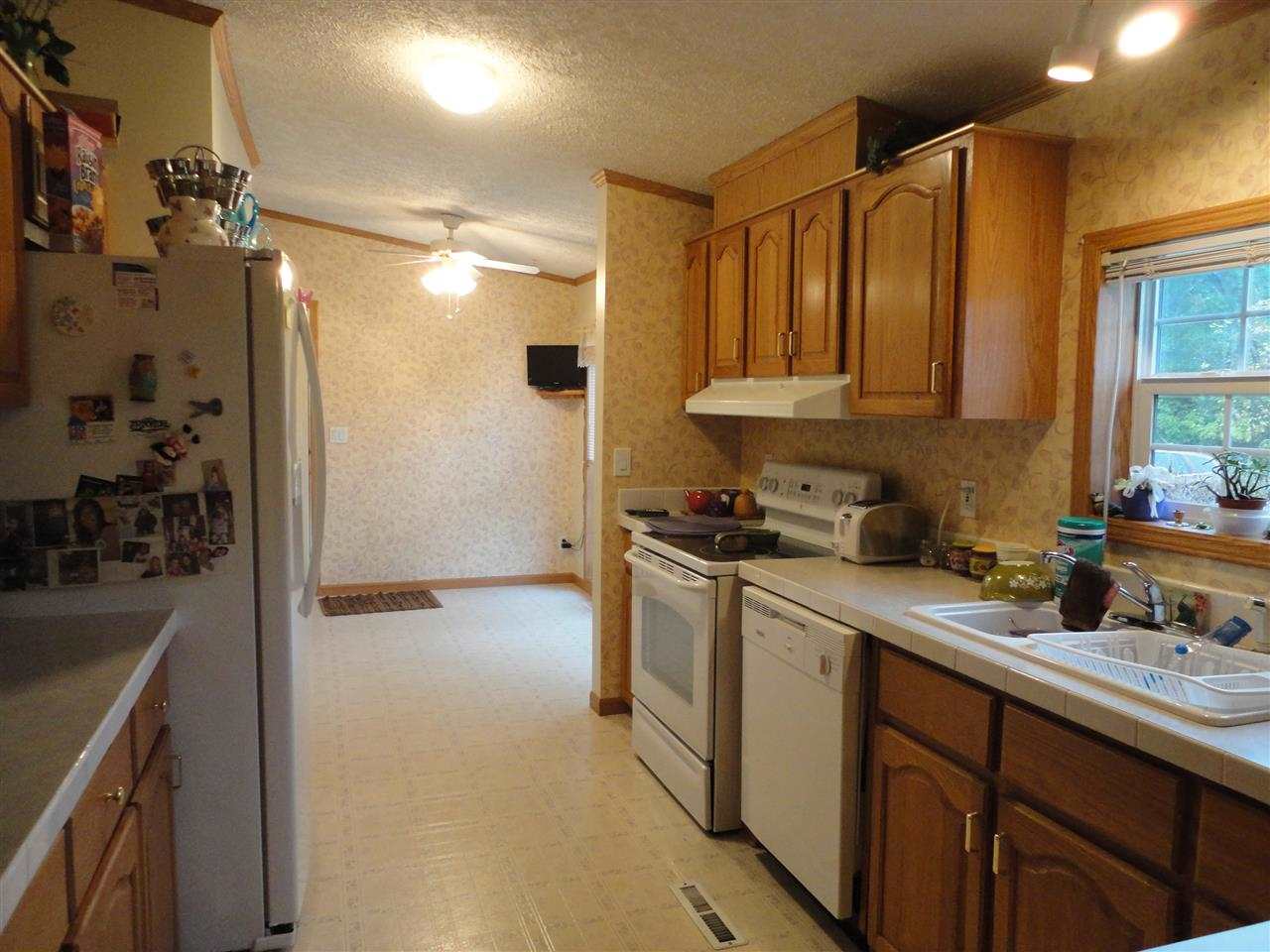 54402 Killarney Ln, Elkhart, IN 46514 photo 3