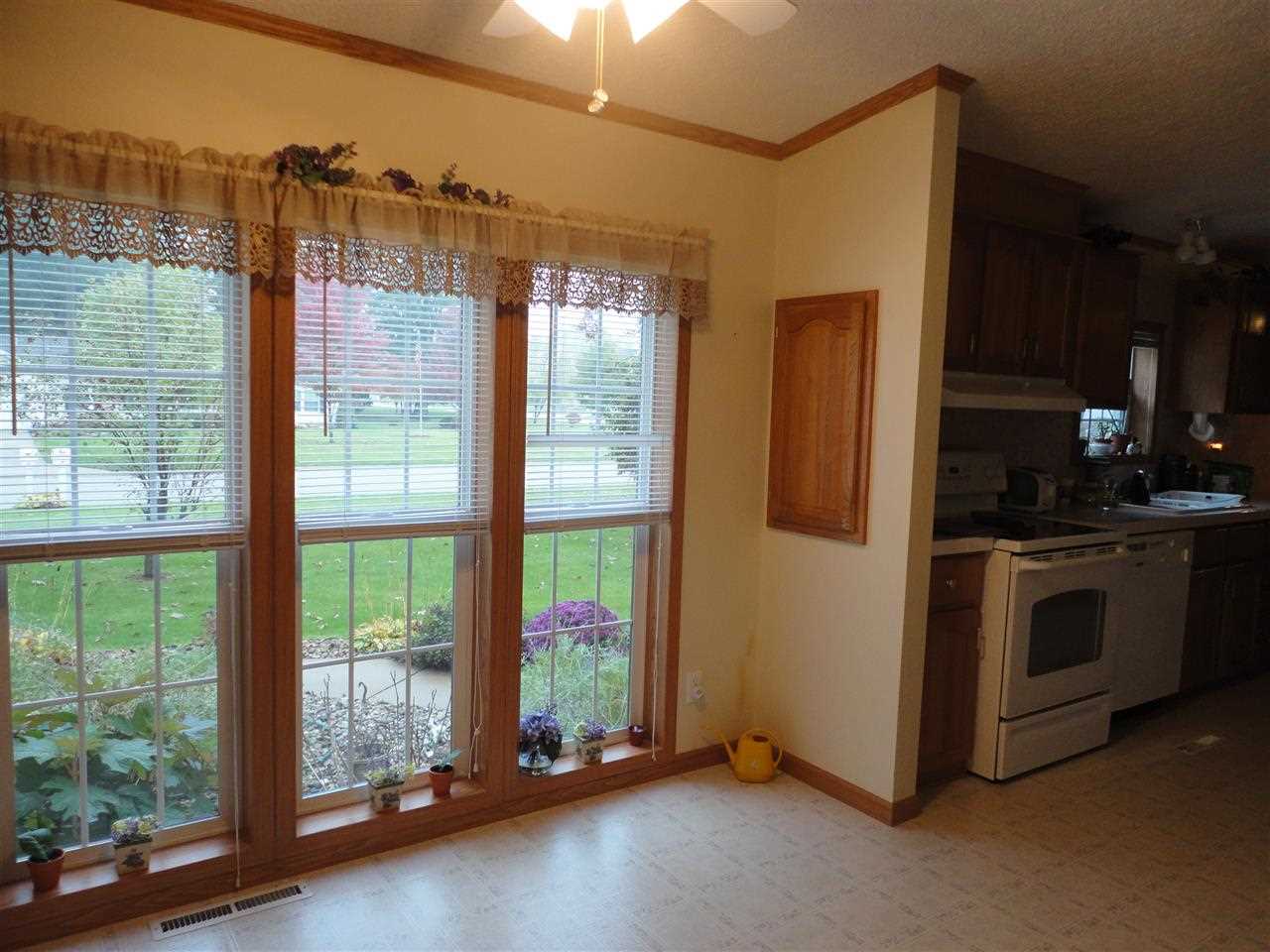 54402 Killarney Ln, Elkhart, IN 46514 photo 8