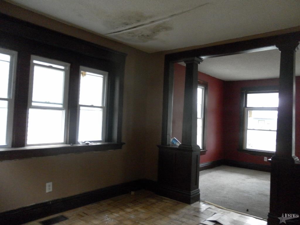 1136 Hugh St, Fort Wayne, IN 46803 photo 5