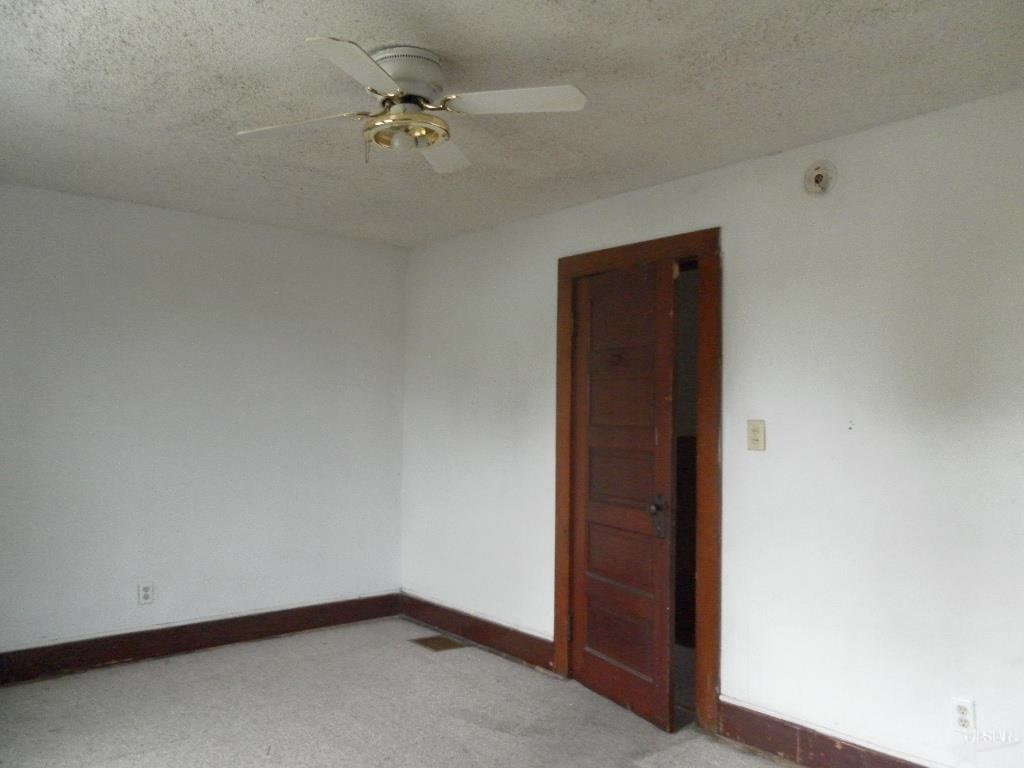 1136 Hugh St, Fort Wayne, IN 46803 photo 13
