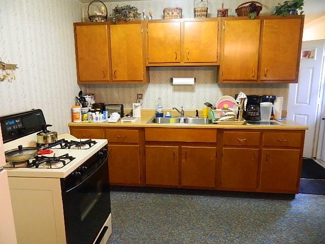 703 E Crestview Dr, Marion, IN 46952 photo 3