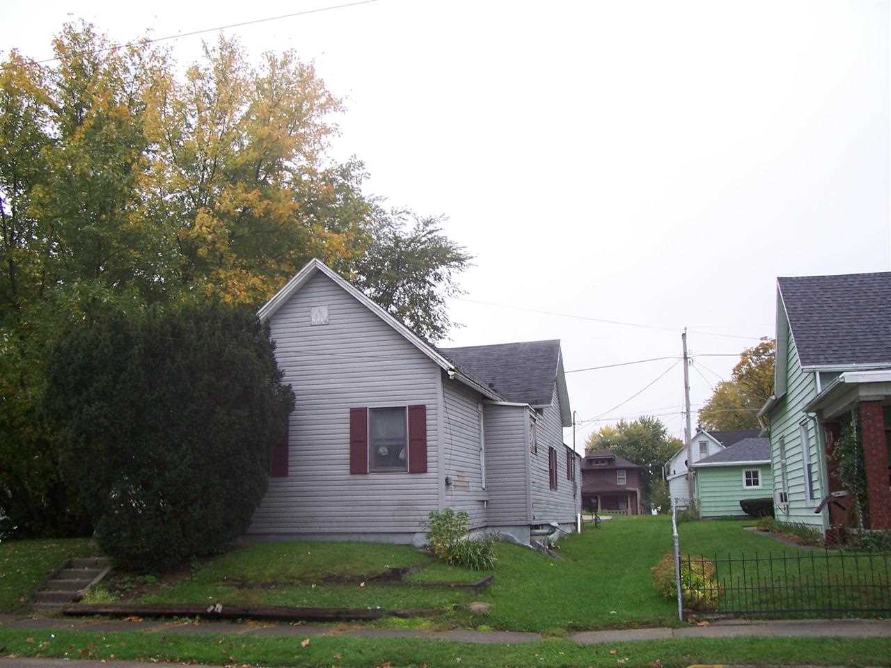 711 Bates St, Logansport, IN 46947 photo 1
