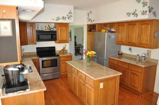 1412 Elmherst Ct, Goshen, IN 46526 photo 7