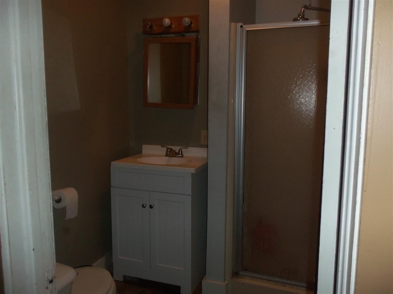 823 SE 3rd St, Washington, IN 47501 photo 4